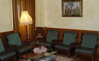 Hotel Regina Пінероло Екстер'єр фото